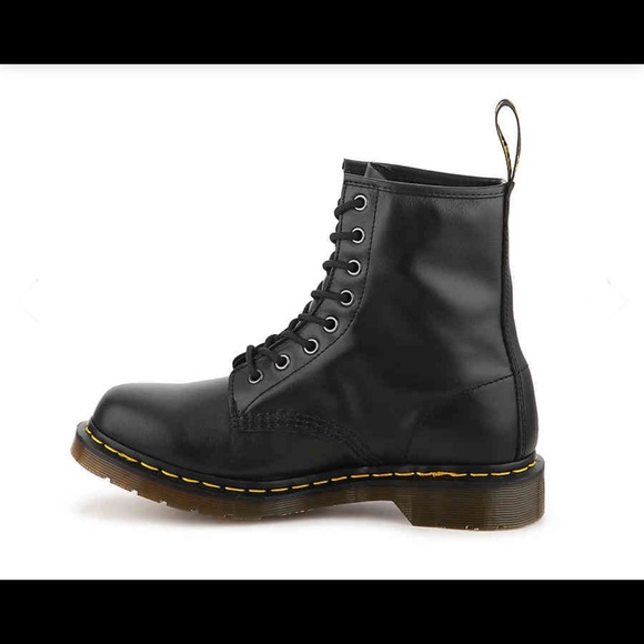 New! Dr Marten 1460 Black Leather Combat Boot - Picture 4 of 12